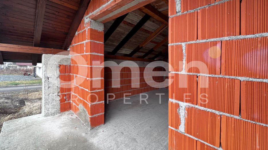 Casa P+M la rosu | 204 mp | 5 ari teren | compartimentare excelenta | Satulung. - Poză 16