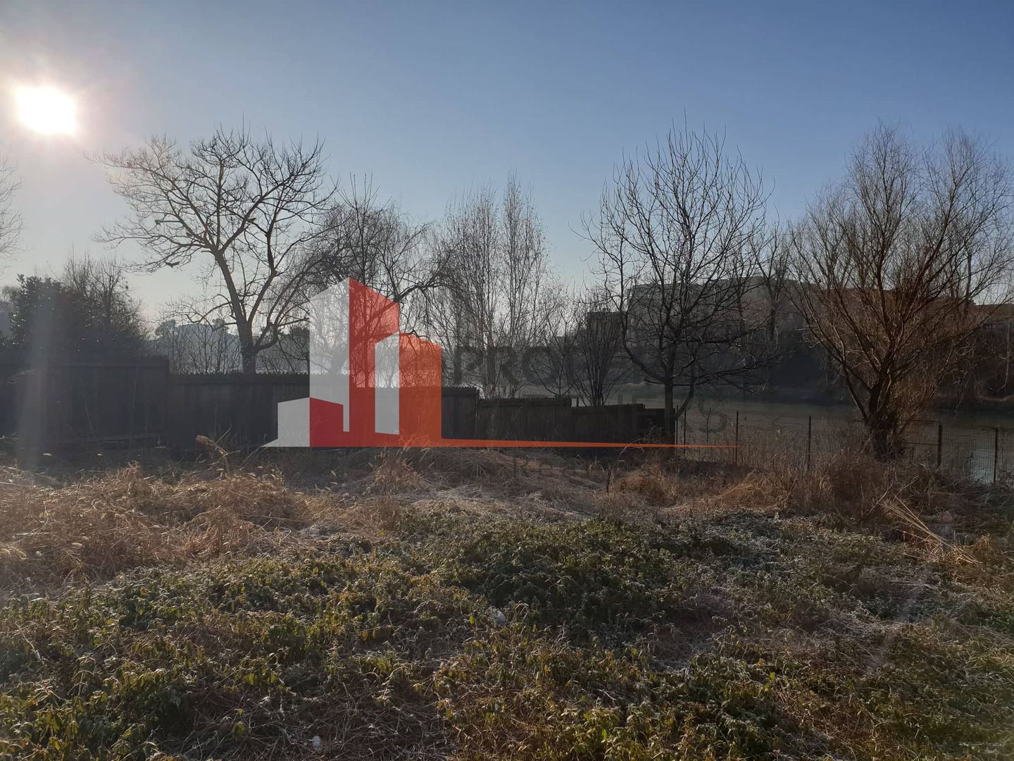 Teren superb rezidential, pe malul lacului Pipera - Poză 3