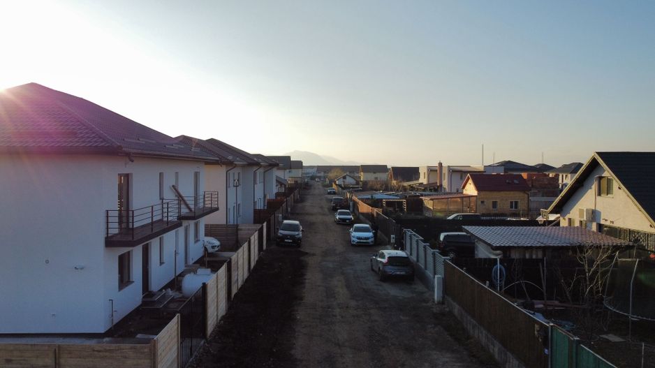 Duplex modern de vânzare în cartierul Izvor - Poză 6