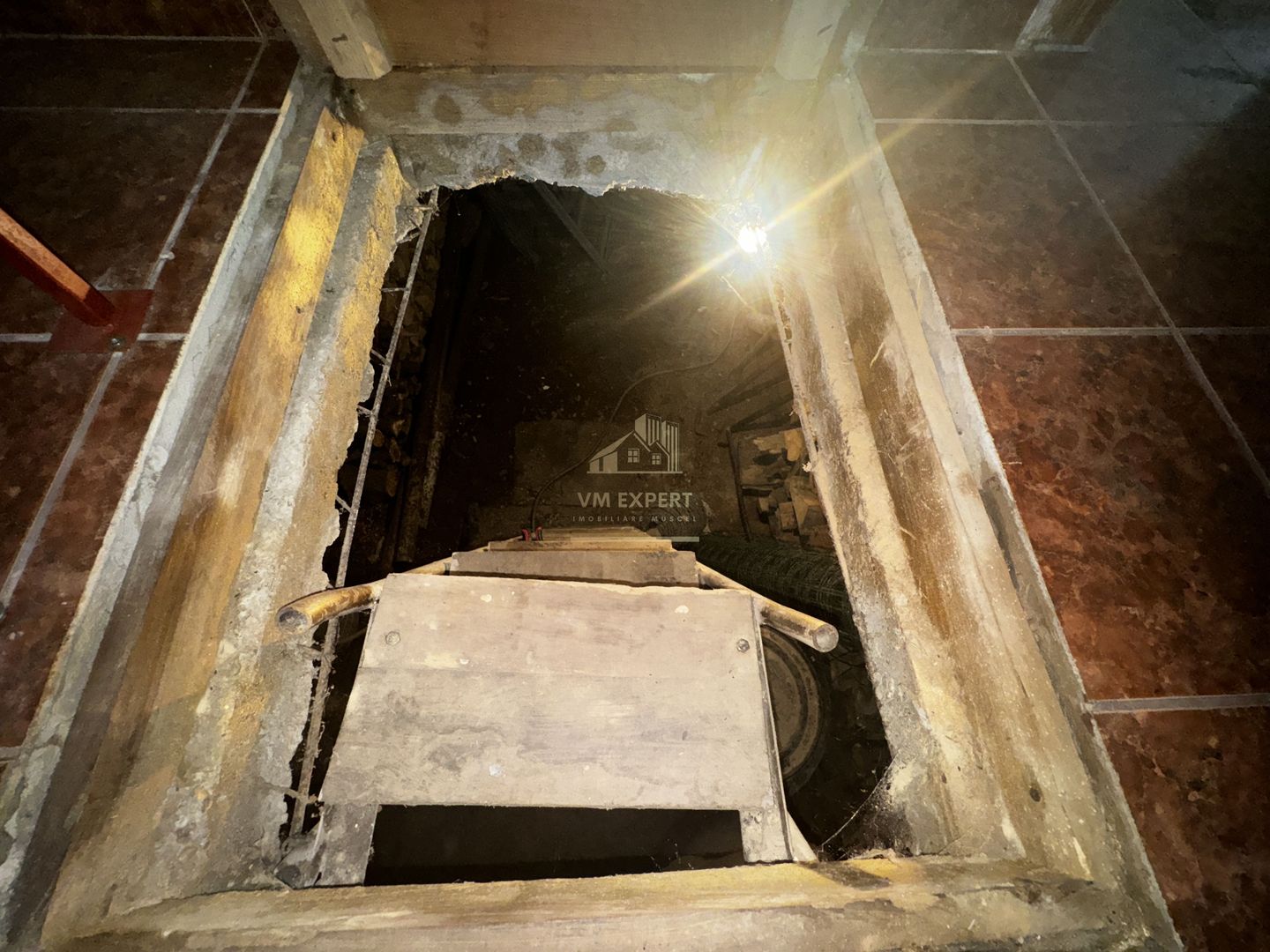 CASA 3 CAMERE, TEREN 1069 MP, COMUNA STOENESTI, ARGES - Poză 21