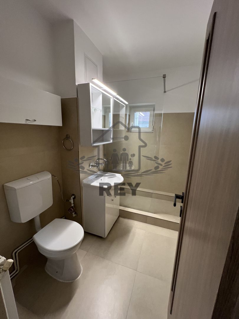 Apartament etaj 1, 3 camere,decomandat,confort 1, - Poză 4