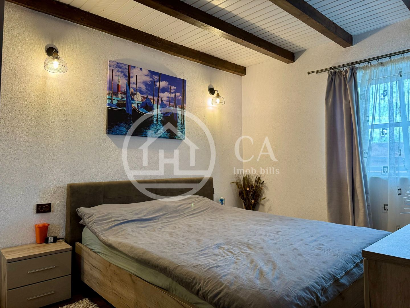 Casă de vânzare cu 6 camere in cartierul Tineretului, Oradea - Poză 10