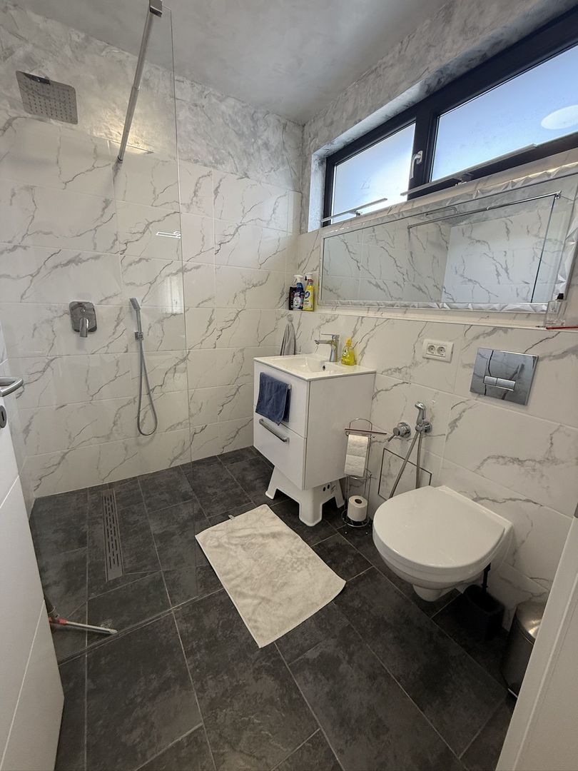 Giroc Central | Casă renovată complet | 4 camere | 2 bai - Poză 21