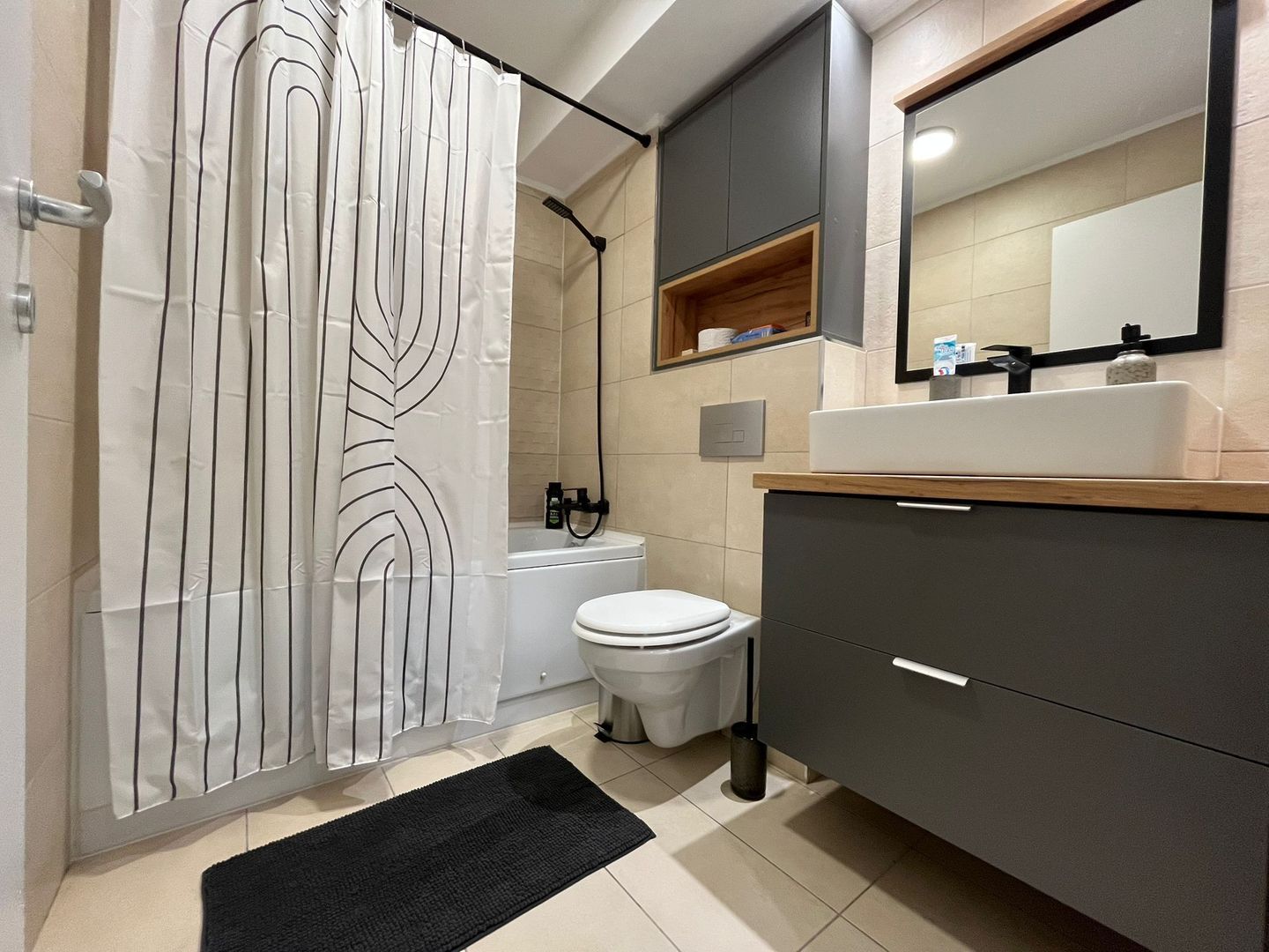 COSMOPOLIS - Apartament cu 4 camere, mobilat si utilat. - Poză 12
