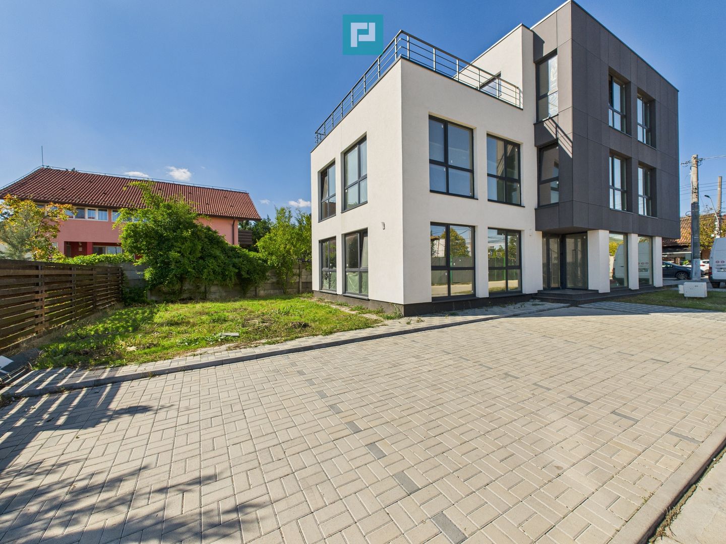 Clădire multifuncțională P+2 și 12 locuri de parcare - Corbeanca - Poză 1