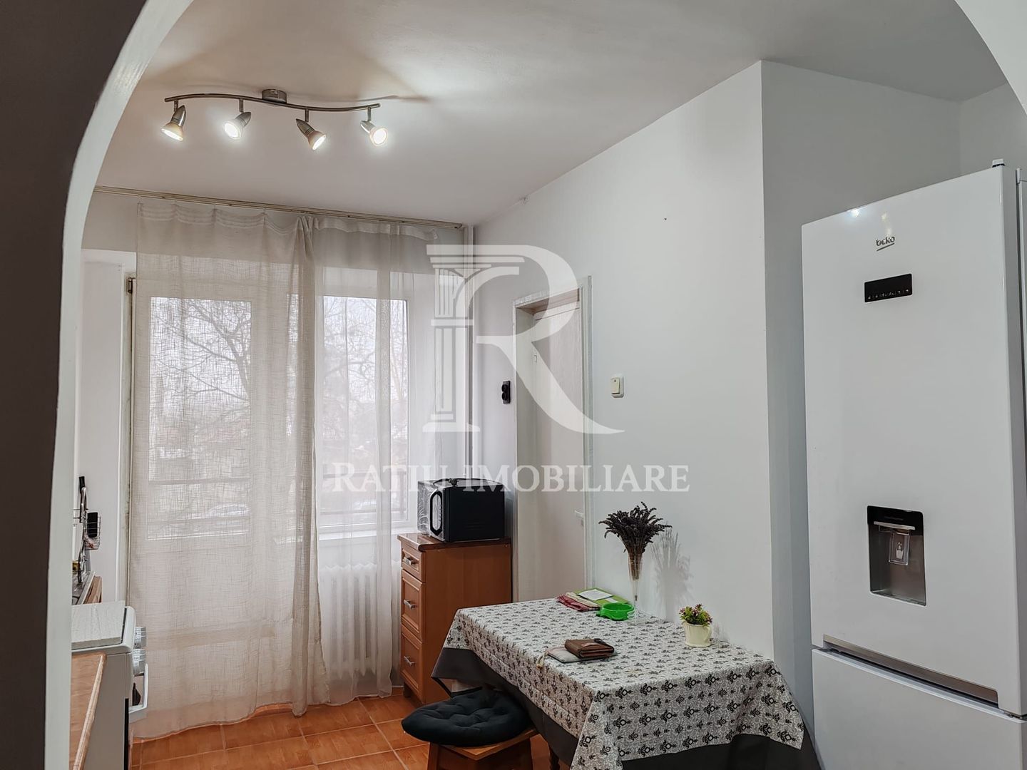 Apartament cu 3 camere | Dimitrie Cantemir | Etajul 1 | Oradea - Poză 9