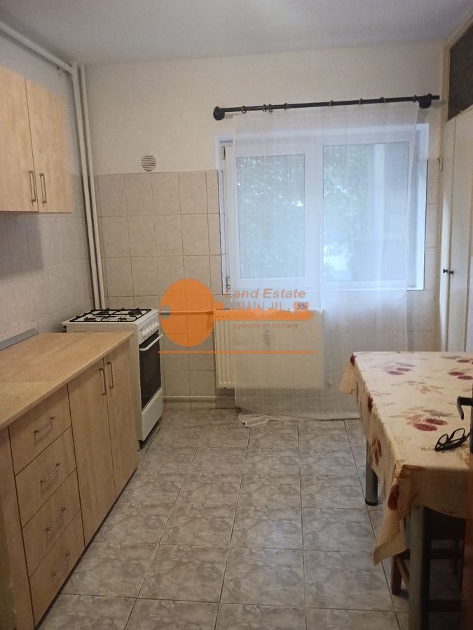 3 camere 13 Septembrie - Liceul Odobleja - Poză 5
