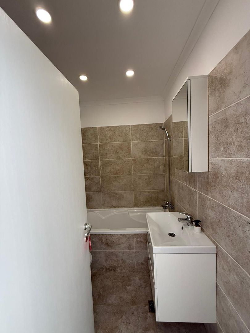 MOBILATĂ ȘI UTILATĂ – MILITARI RESIDENCE - Poză 7