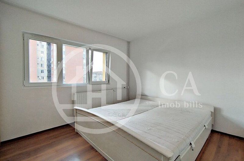 Apartament cu 2 camere de vanzare in zona Rogerius, Oradea - Poză 3