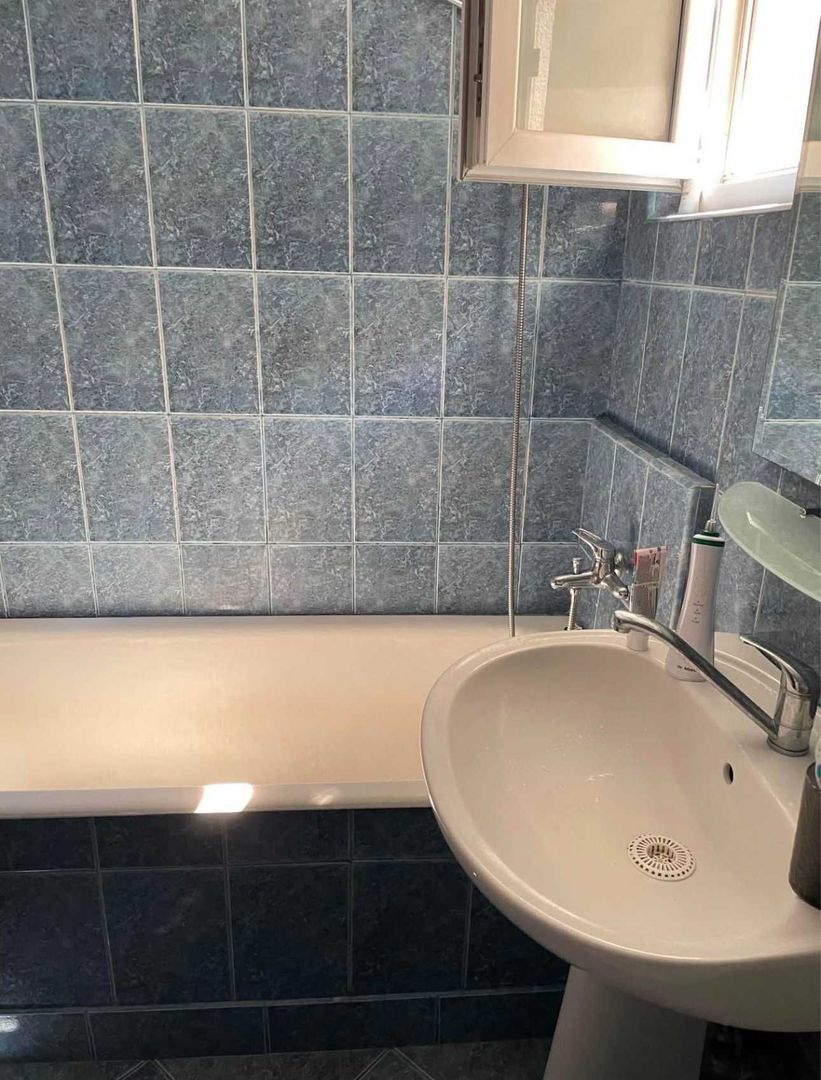 Inchiriez apartament 3 camere zona Piata Gorjului - Poză 7