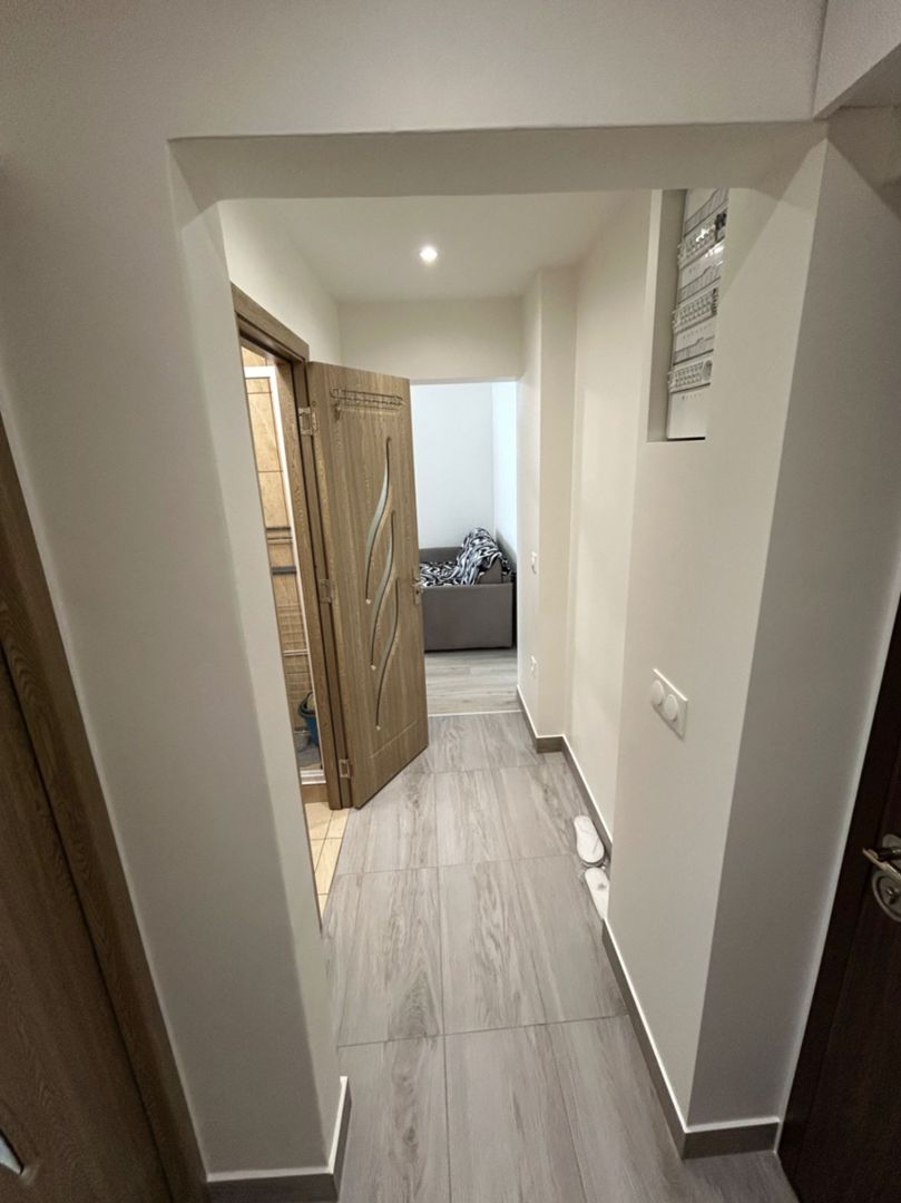 Apartament modern cu 3 camere luminos, disponibil pentru închiriere - Poză 3