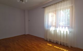 Vila impozanta in zona linistita la 15 minute de capitala! - Poză 18