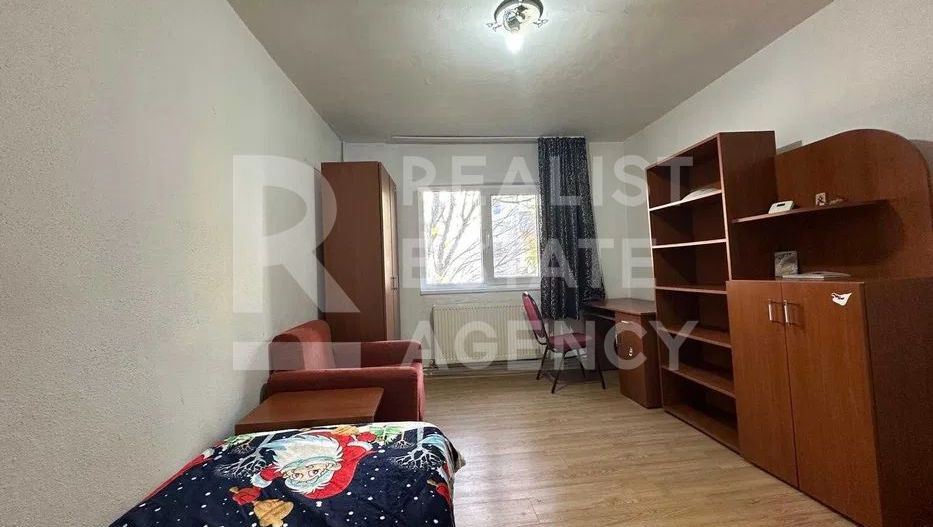 Vânzare, garsonieră în zona Militari Residence - Poză 3