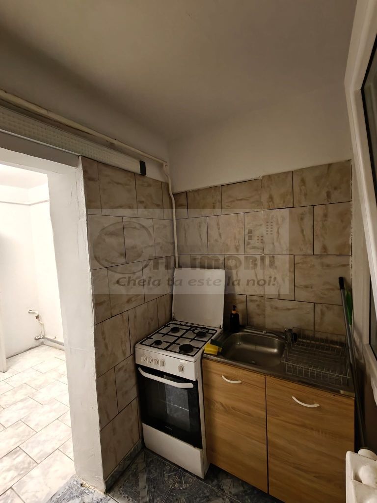 Apartament 2 camere decomandat - 56 mp - Nicolina - 380€ - Poză 7