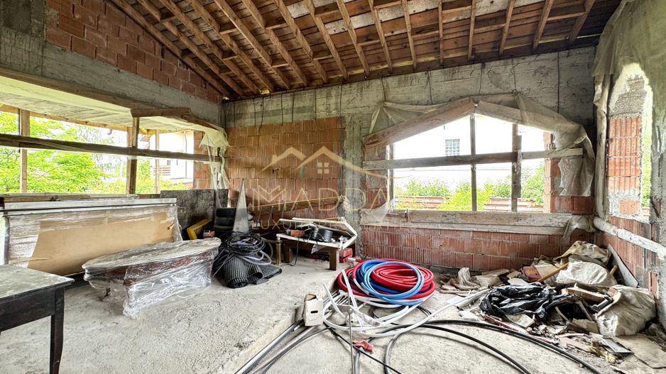 Vila cu 5 camere *616mp* / 1600mp teren / Corbeanca - Poză 8