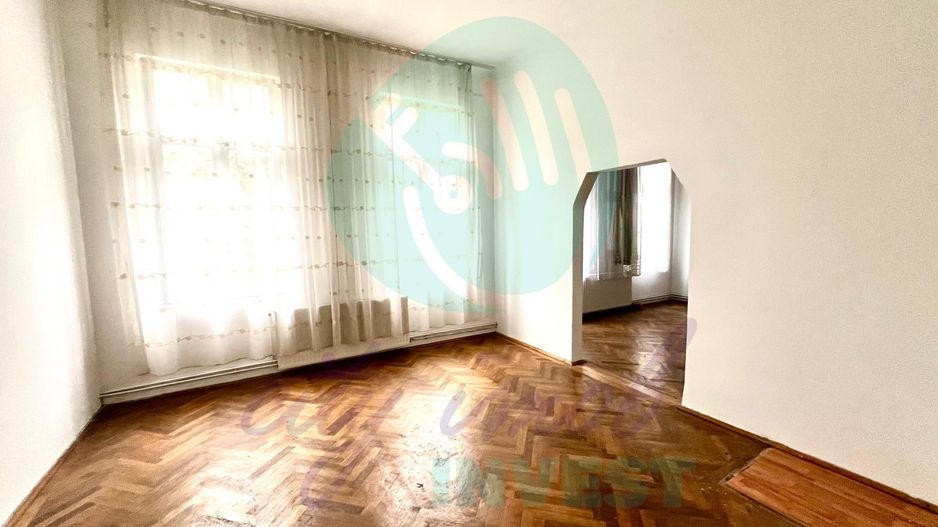 Ap. în Vilă– 4 camere | Ultracentral – Parcul Cișmigiu | Curte comună - Poză 6