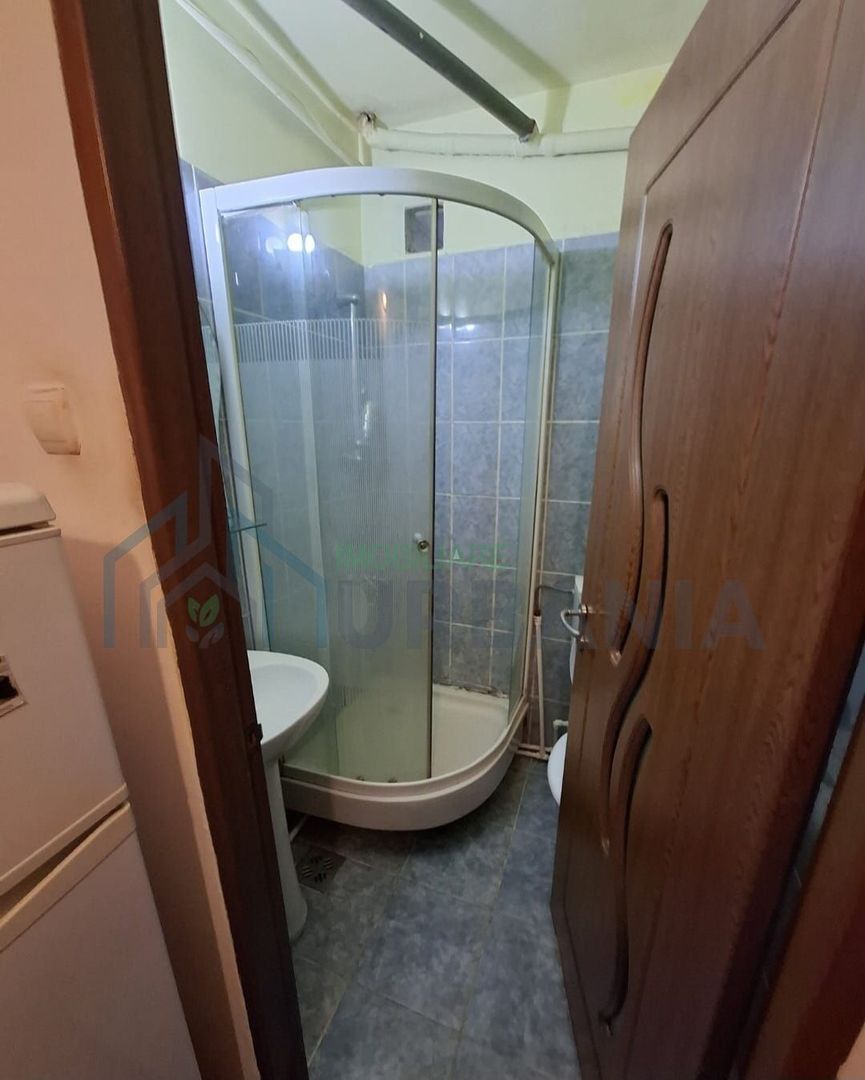 Garsonieră în bloc de apartamente Tatarasi str. Eternitate - Poză 5