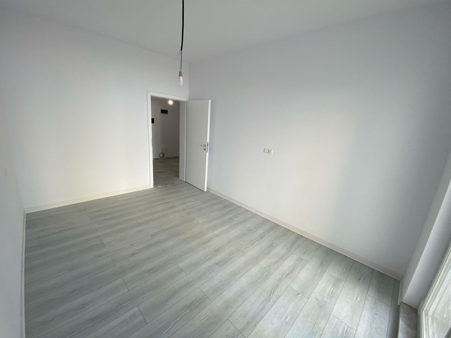 Giroc - Str. Neptun | Apartamente 1 și 2 camere | Lângă Profi și Parc - Poză 9