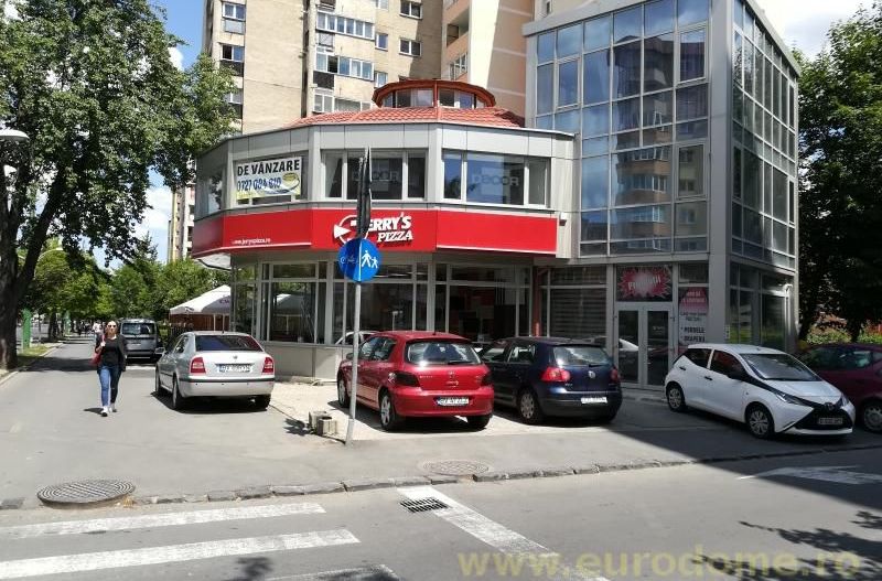 Vanzare cladire (spatiu amenajat 700 mp). - Poză 15