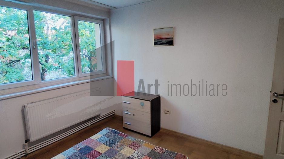 Apartament de vanzare cu 2 camere in zona Pajura. - Poză 22