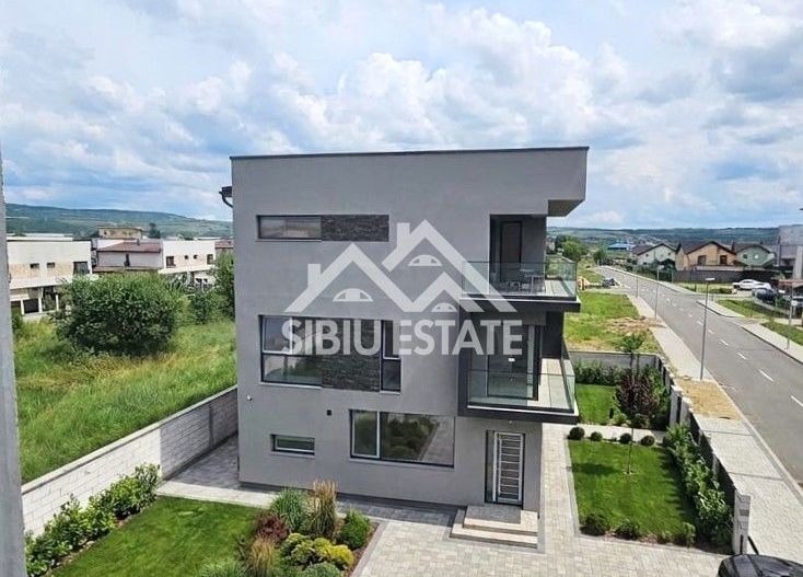 Casa Selimbar, Sibiu 3 dormitoare, 3 bai, terasa - Poză 11