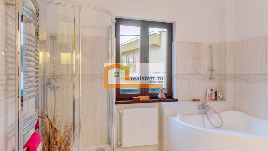 Ideal Investment, 1400 sqm land, mixt buildings, near parks and subway - Poză 20