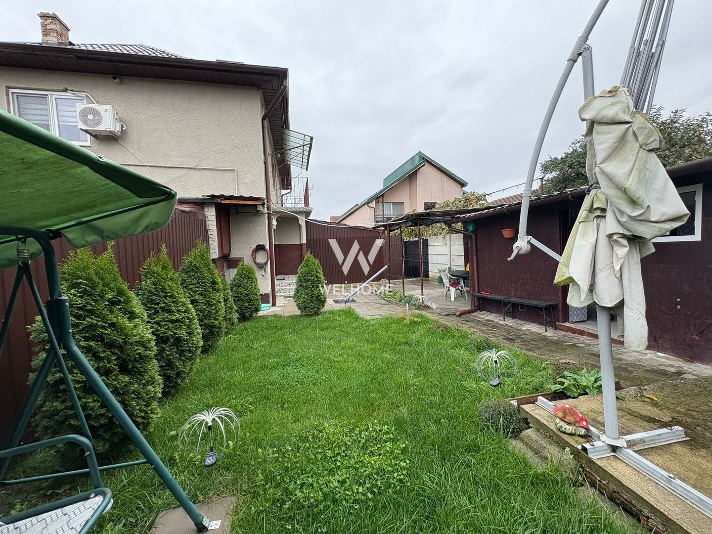 Casa tip duplex - 4 camere, balcon si curte proprie - Zona Lazaret - Poză 1