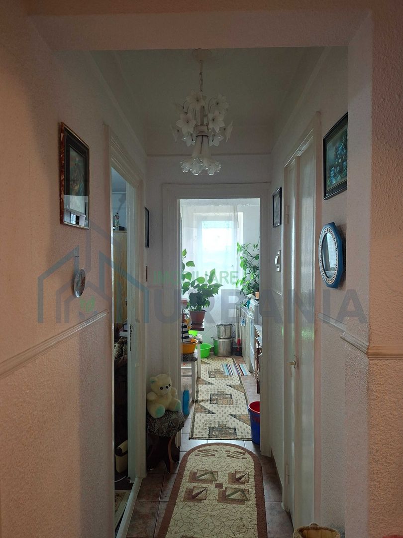 De vanzare apartament central 2 camere - Poză 1