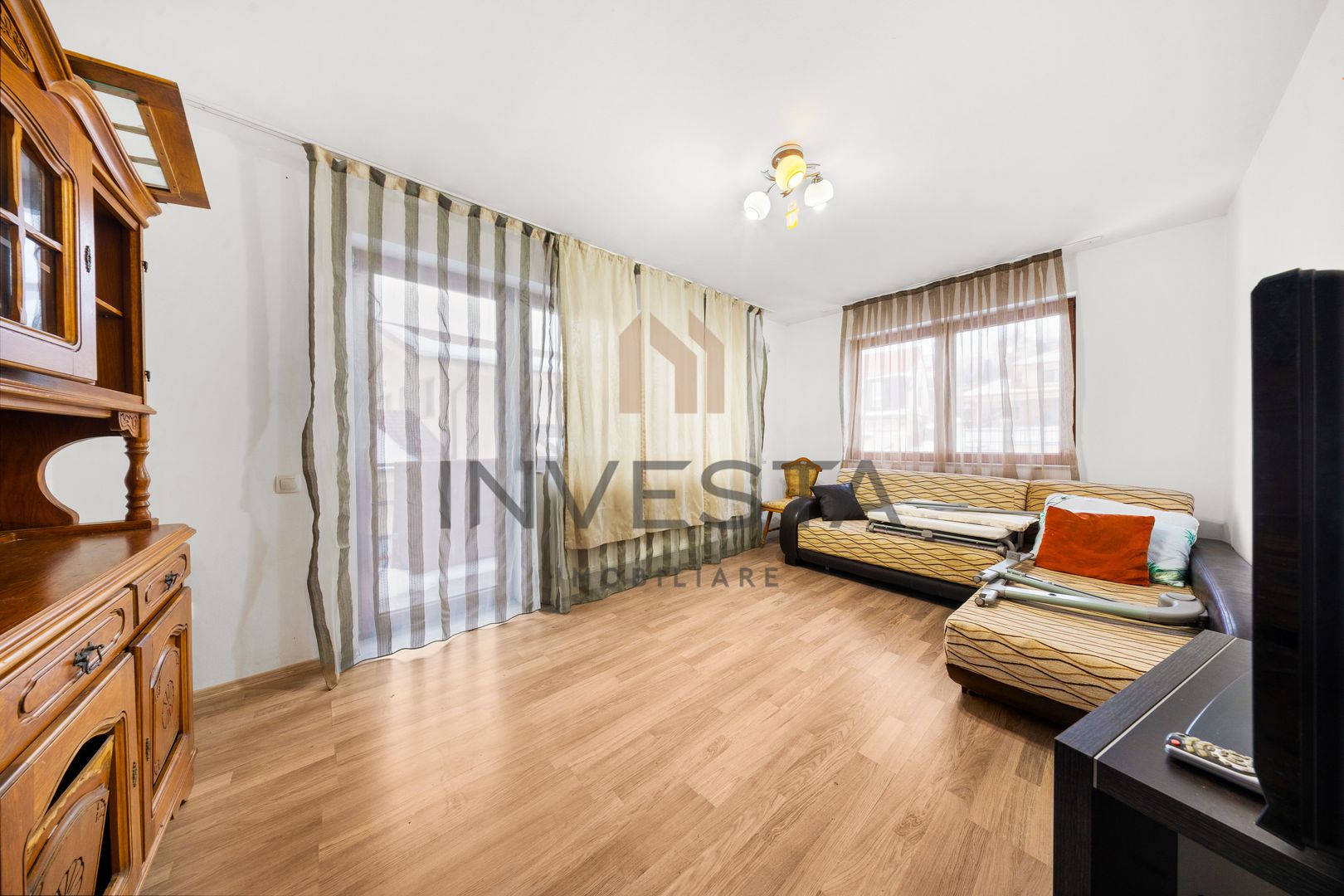 Casa individuala 201 mp, Faget – ideala pentru familie sau firma - Poză 2