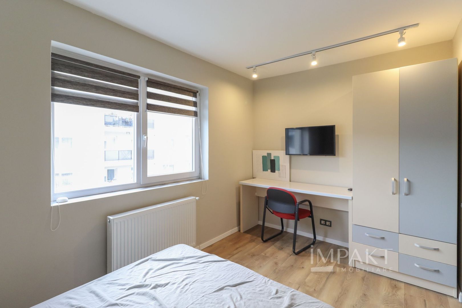 Apartament cu 3 camere de inchiriat, zona VIVO! - Poză 11