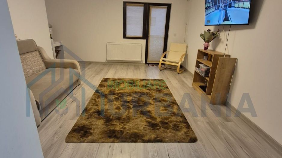 Închiriez apartament 2 camere decomandat, 53 mp, parcare și boxă - Poză 2