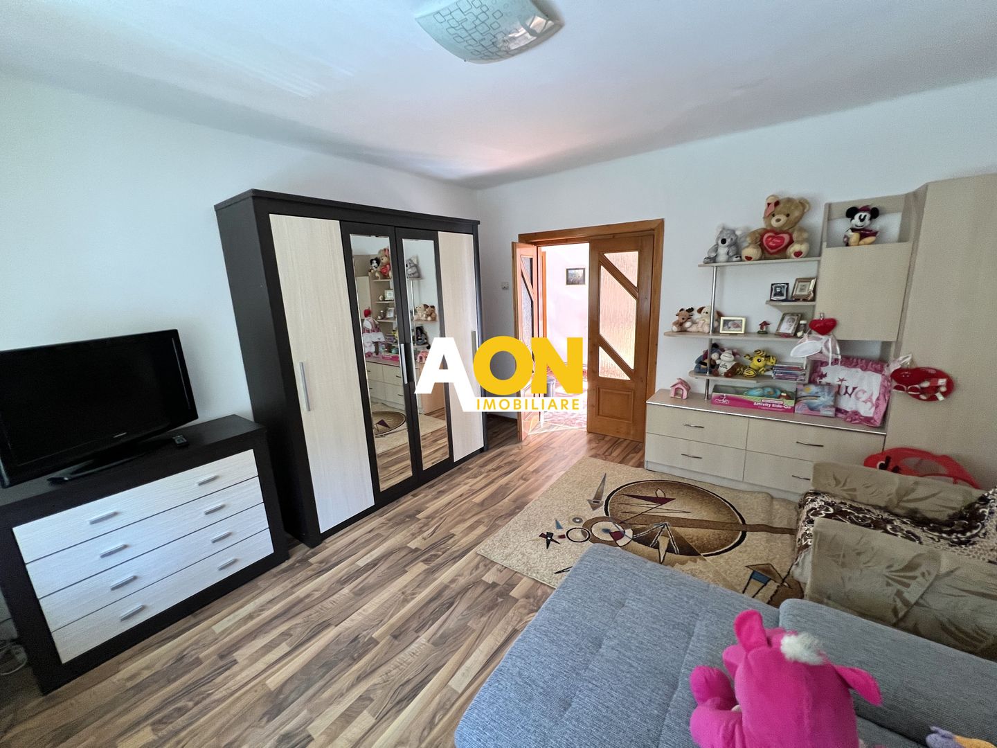 Casa de vanzare pretabila 2 familii, garaj, livada, comuna Pianu - Poză 26