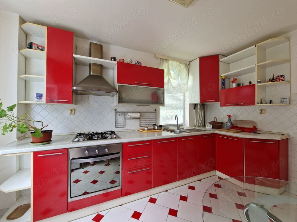 Persoana fizica vand vila zona Bucium - Poză 1