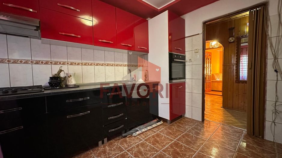 3 camere | etaj 2 | centrala proprie | zona excelenta | - Poză 5