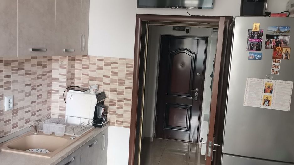 Vânzare apartament 3 camere confort 1 - Poză 3