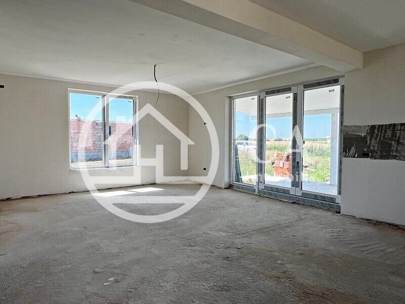 Casa cu 4 camere de vanzare in Santandrei, Oradea - Poză 2