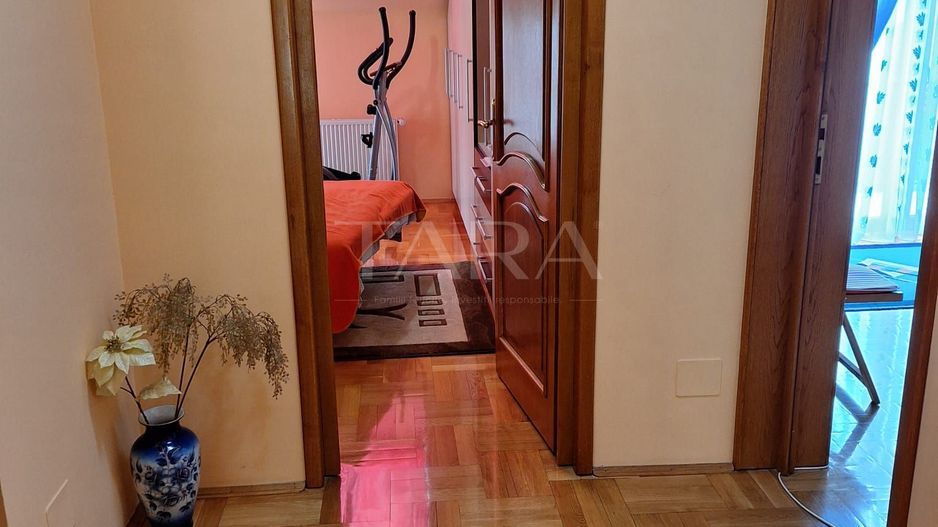 Vilă Elegantă în Cartierul Europa – Liniște și Confort - Poză 8