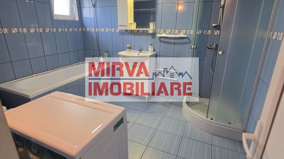 🏡 Casă renovată cu 6 camere, teren 557 mp – Berceni, Prahova - Poză 36