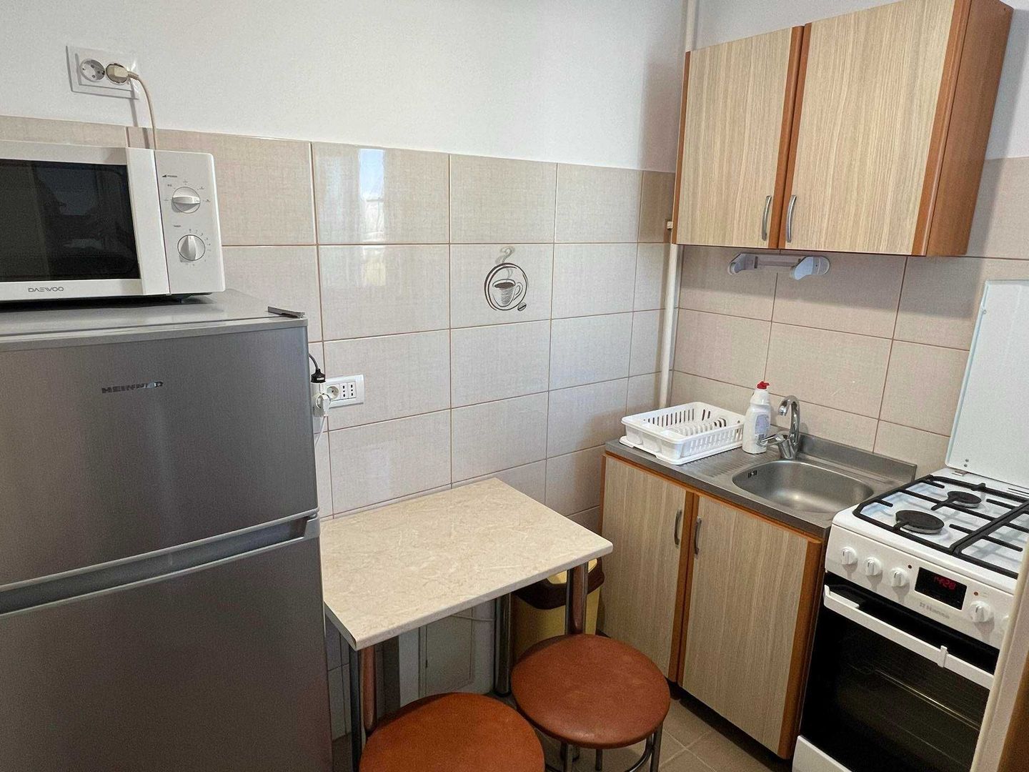 Garsoniera renovata, Nicolae Grigorescu, metrou aproape, bloc reabilitat - Poză 4