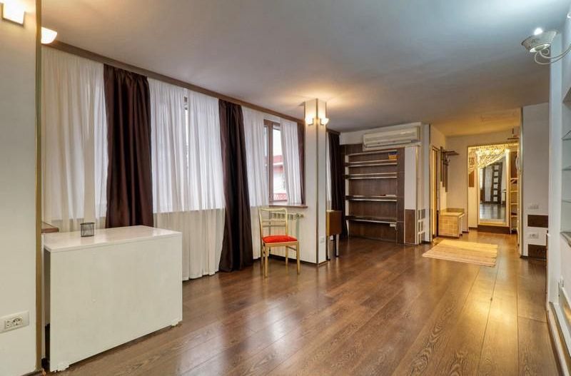 Ion Neculce | Apartament 5 camere în vilă monument - Poză 46