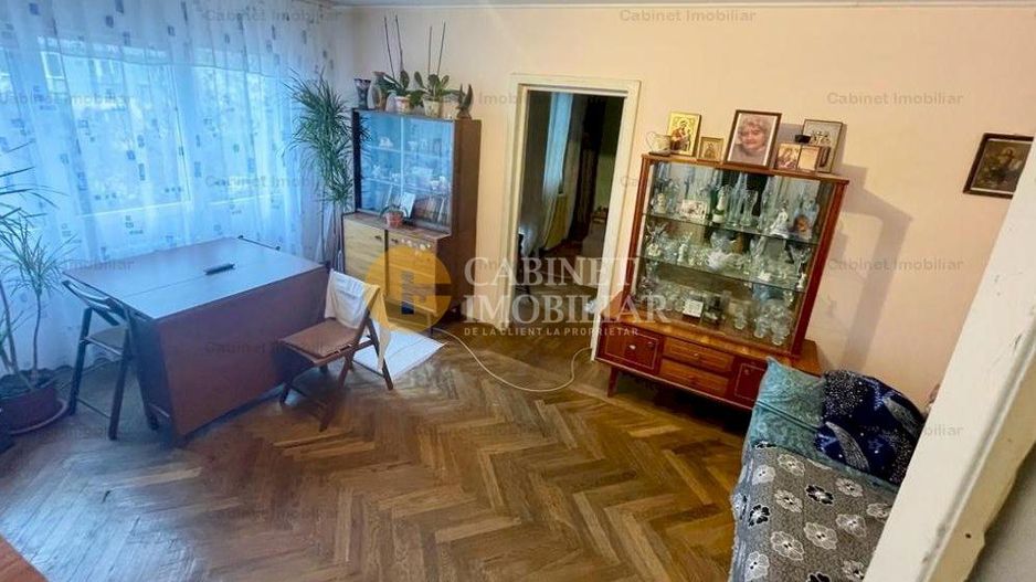 Apartament cu 3 camere - Bloc Fara Risc - Etaj 2 - Primaverii - Poză 2