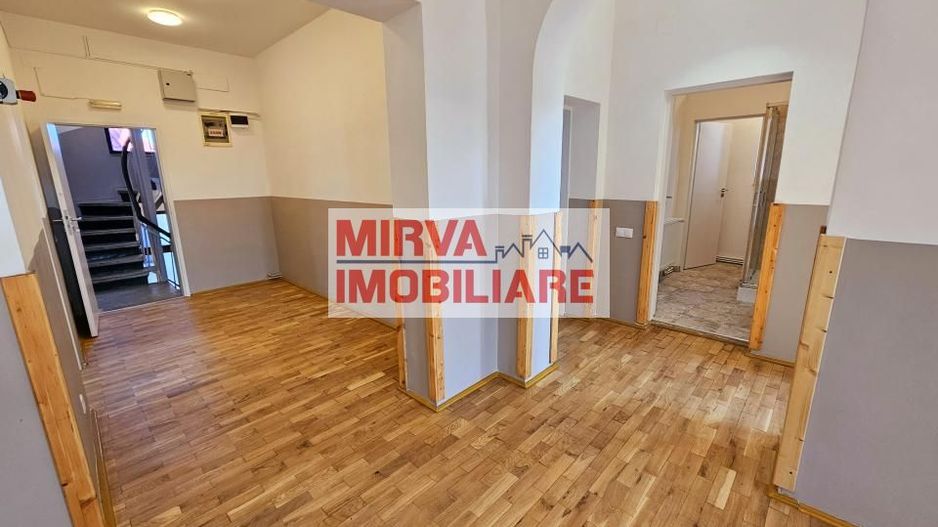 🏢 Spațiu de birouri – 5 camere, 3 băi – Etaj 1 vilă, Zona Centrală - Poză 17