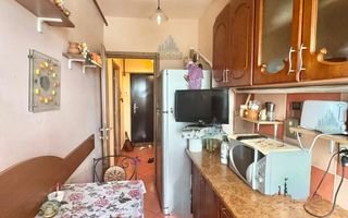 Apartament de vânzare – Giurgiu, bloc Romarta - Poză 4