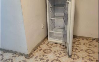 GARSONIERA GIURGIULUI,BUCATARIE ICNHISA, MOBILATA/UTILATA, CURATA - Poză 4