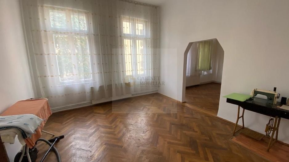 4 camere in vila   | Blvrd M. Kogalniceanu  | 140 mp - Poză 4