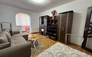 De Inchiriat - Apartament 3 Camere - Poză 1