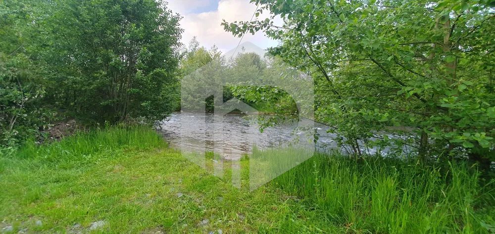 Teren Intravilan Valea Avrigului- 839 mp-Raul in fata terenului - Poză 1