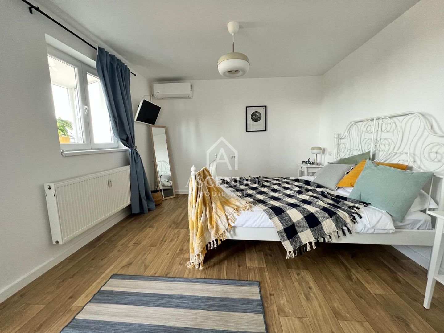 Studio renovat 25 mp + terasă 10 mp | Piața Victoriei | 0% Comision - Poză 3