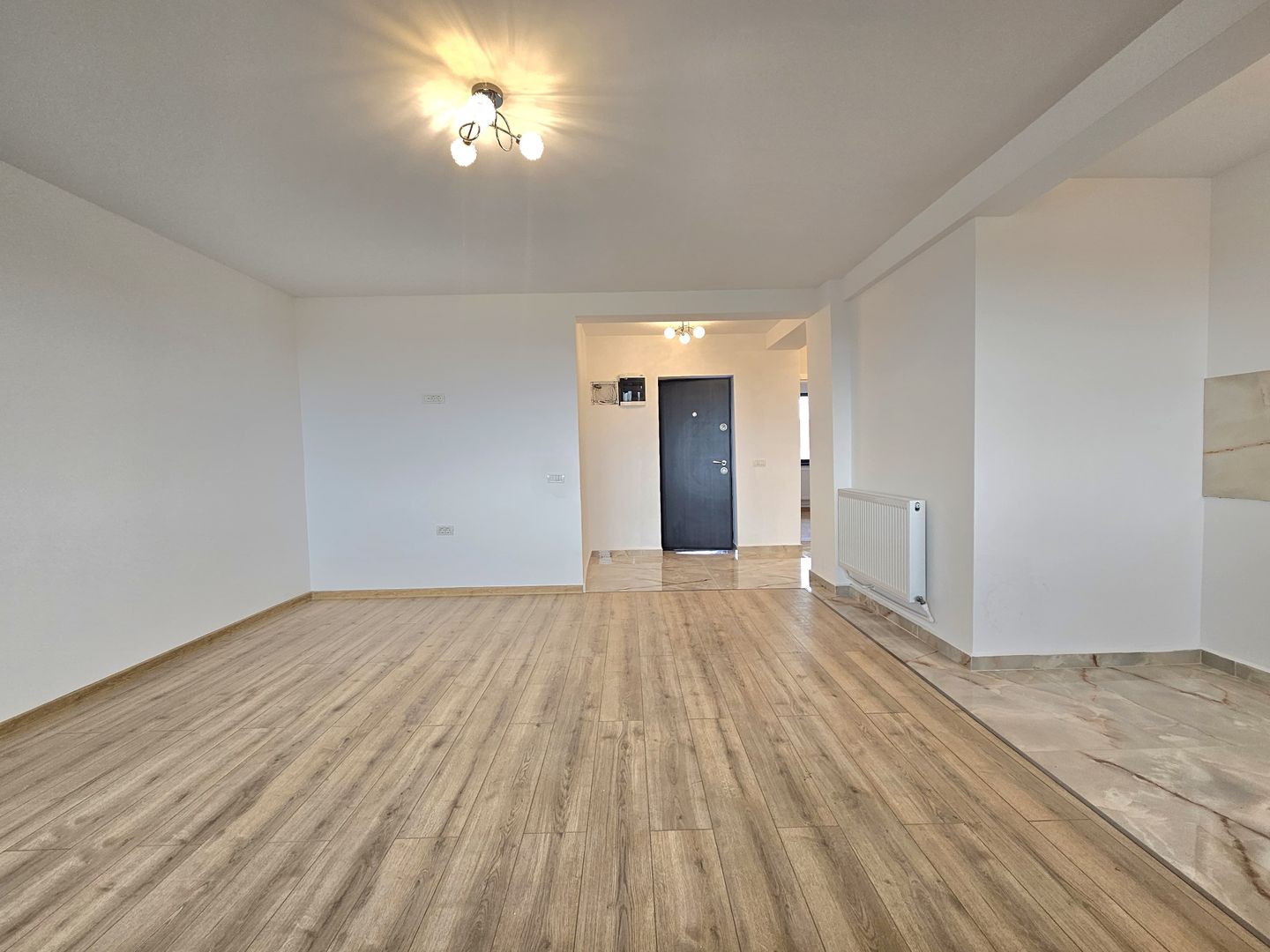 Apartament cu 3 camere de vanzare Ovidiu Constanta parcare inclusa - Poză 3