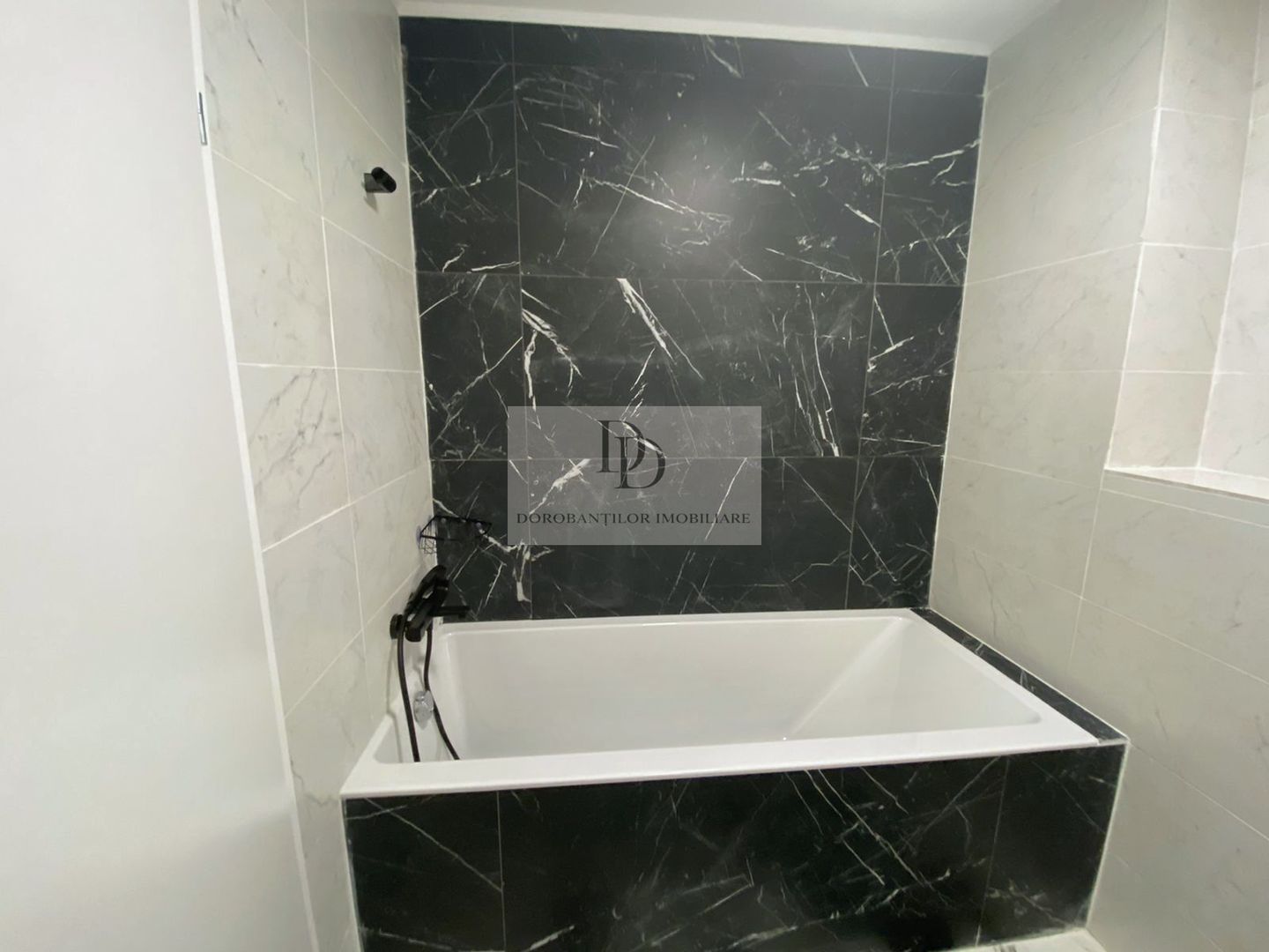 Penthouse cu 3 camere  | 2 parcări subterane incluse | Centru -Decebal - Poză 10